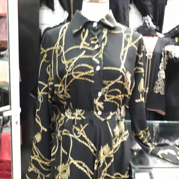 Long dress - Picture 2 of 3